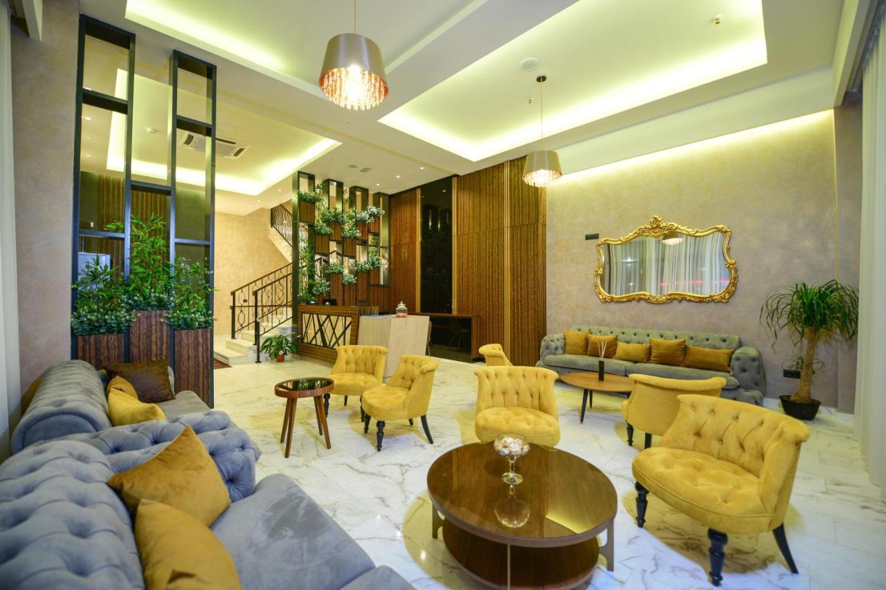 بودغوريتْسا Hotel Lazaro المظهر الخارجي الصورة